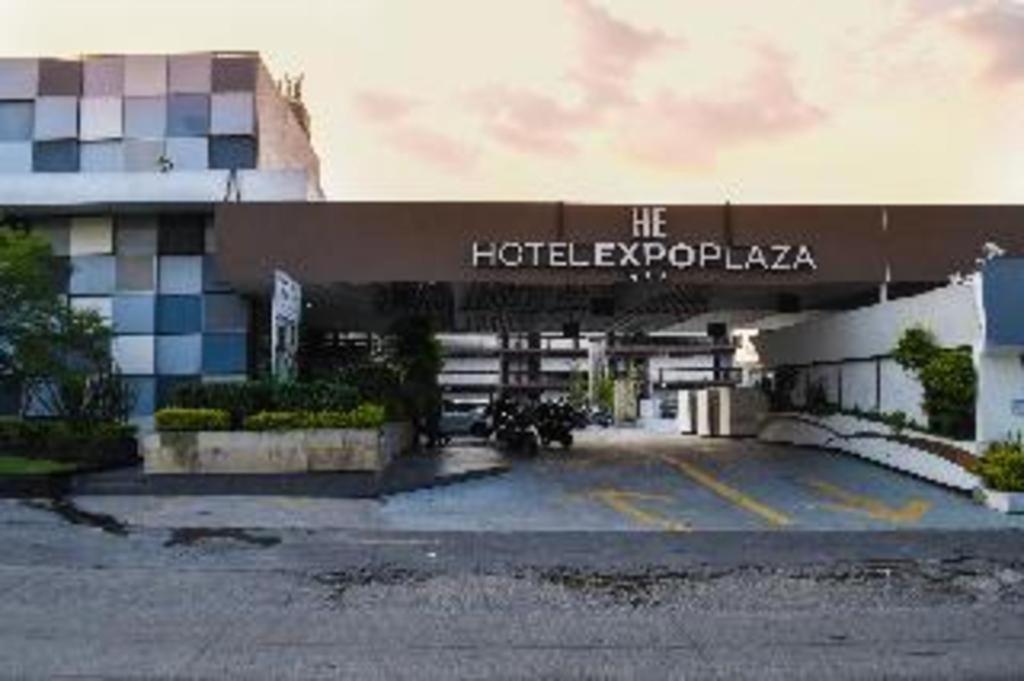Hotel Portonovo Plaza Expo Zapopan Exterior photo